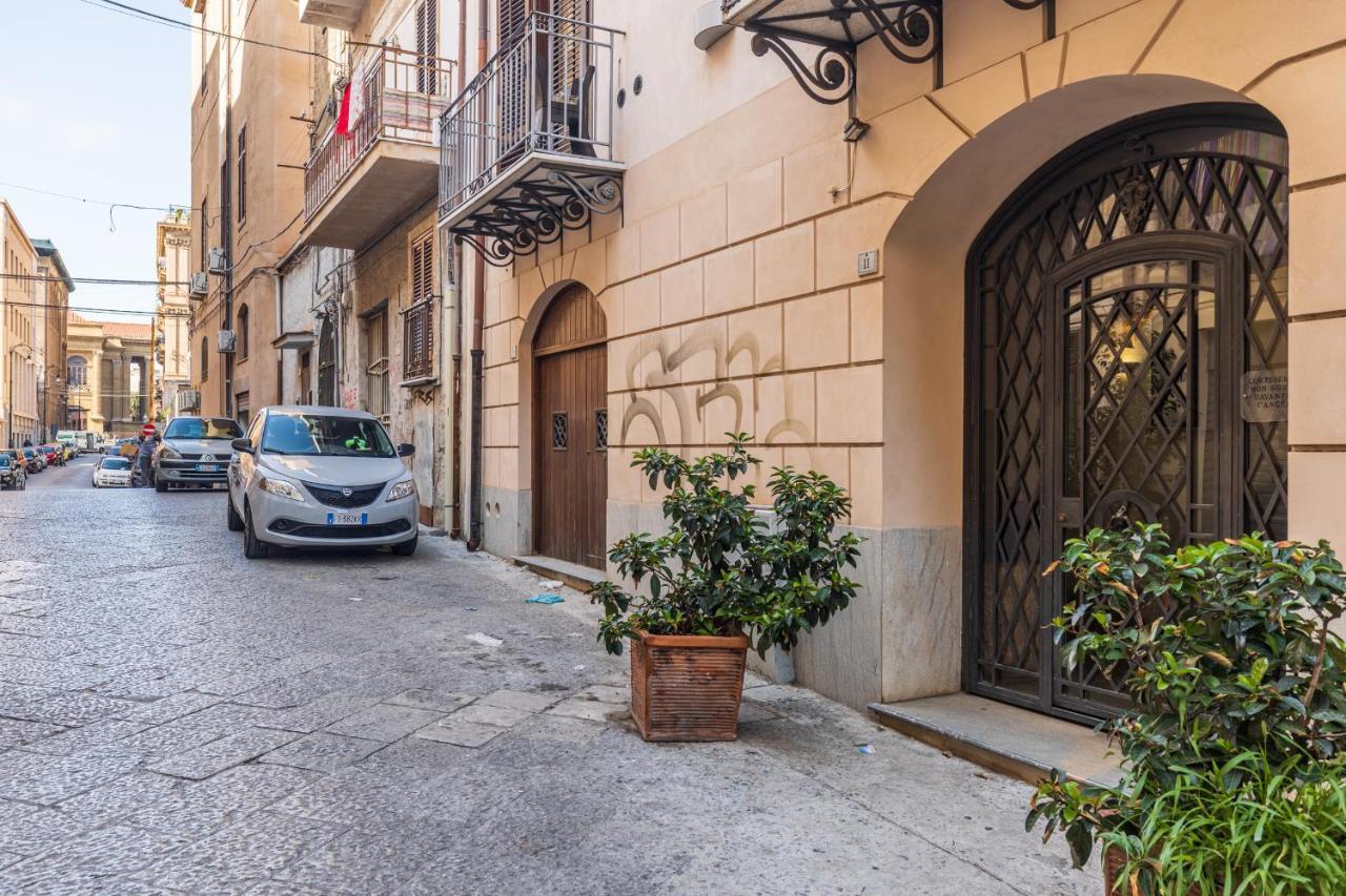 La Casetta Al Massimo By Domusicily Palermo Luaran gambar